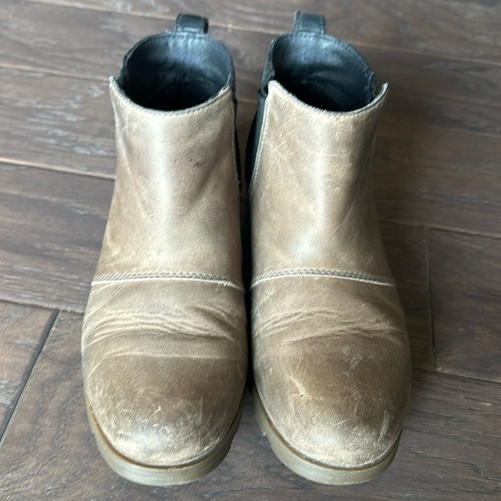 Sorel Chelsea, size 8